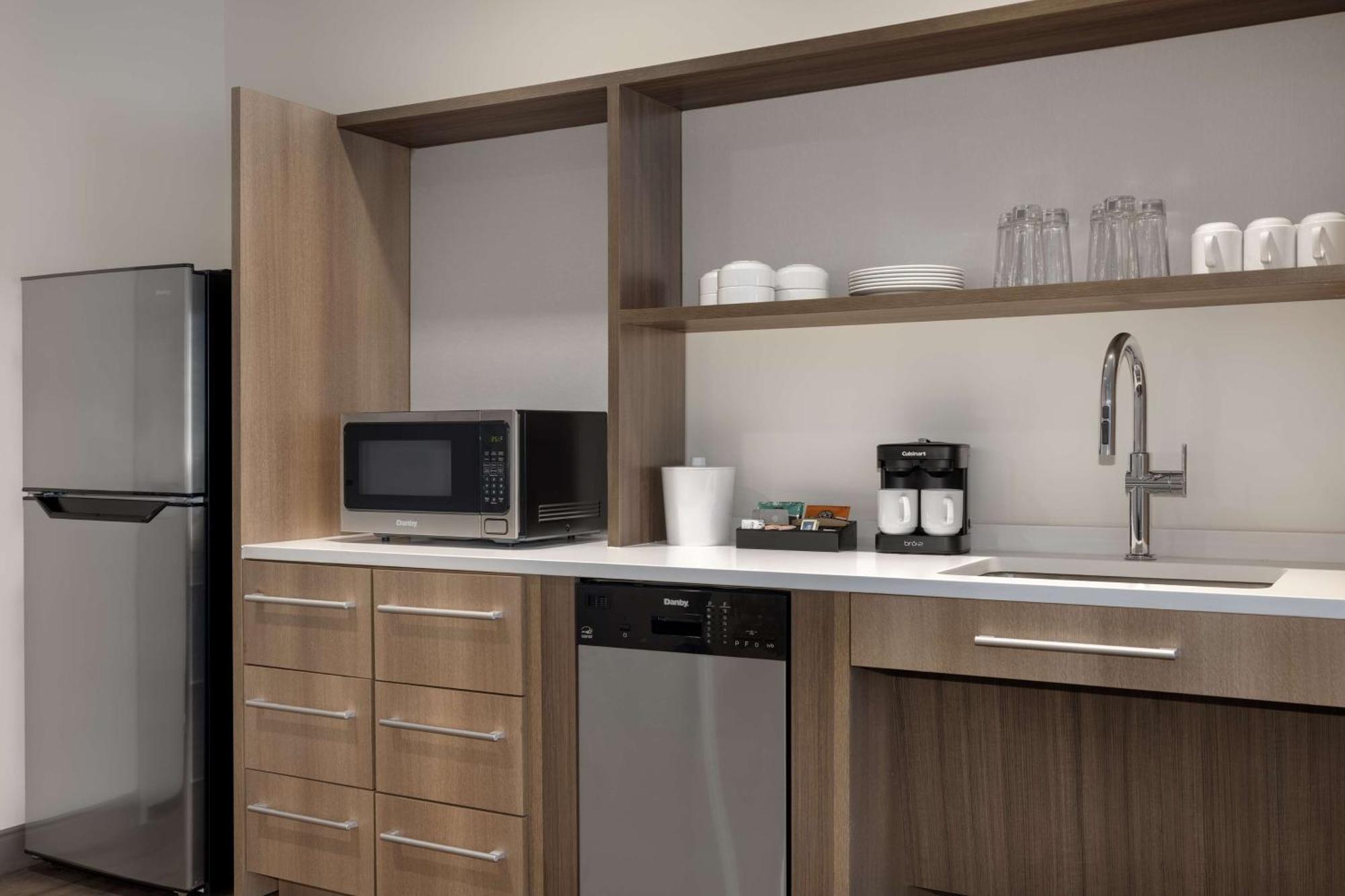Home2 Suites By Hilton Bristol Extérieur photo