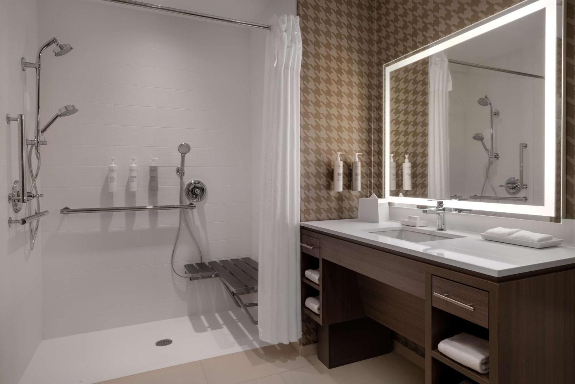 Home2 Suites By Hilton Bristol Extérieur photo