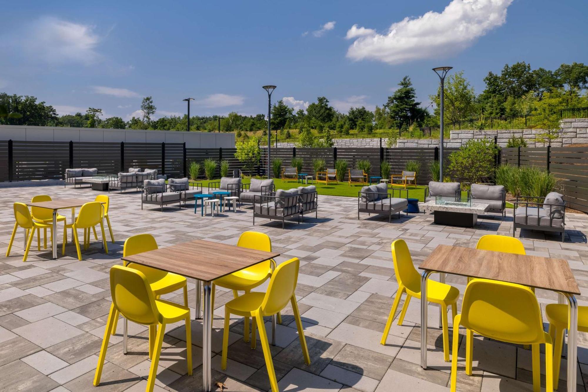 Home2 Suites By Hilton Bristol Extérieur photo