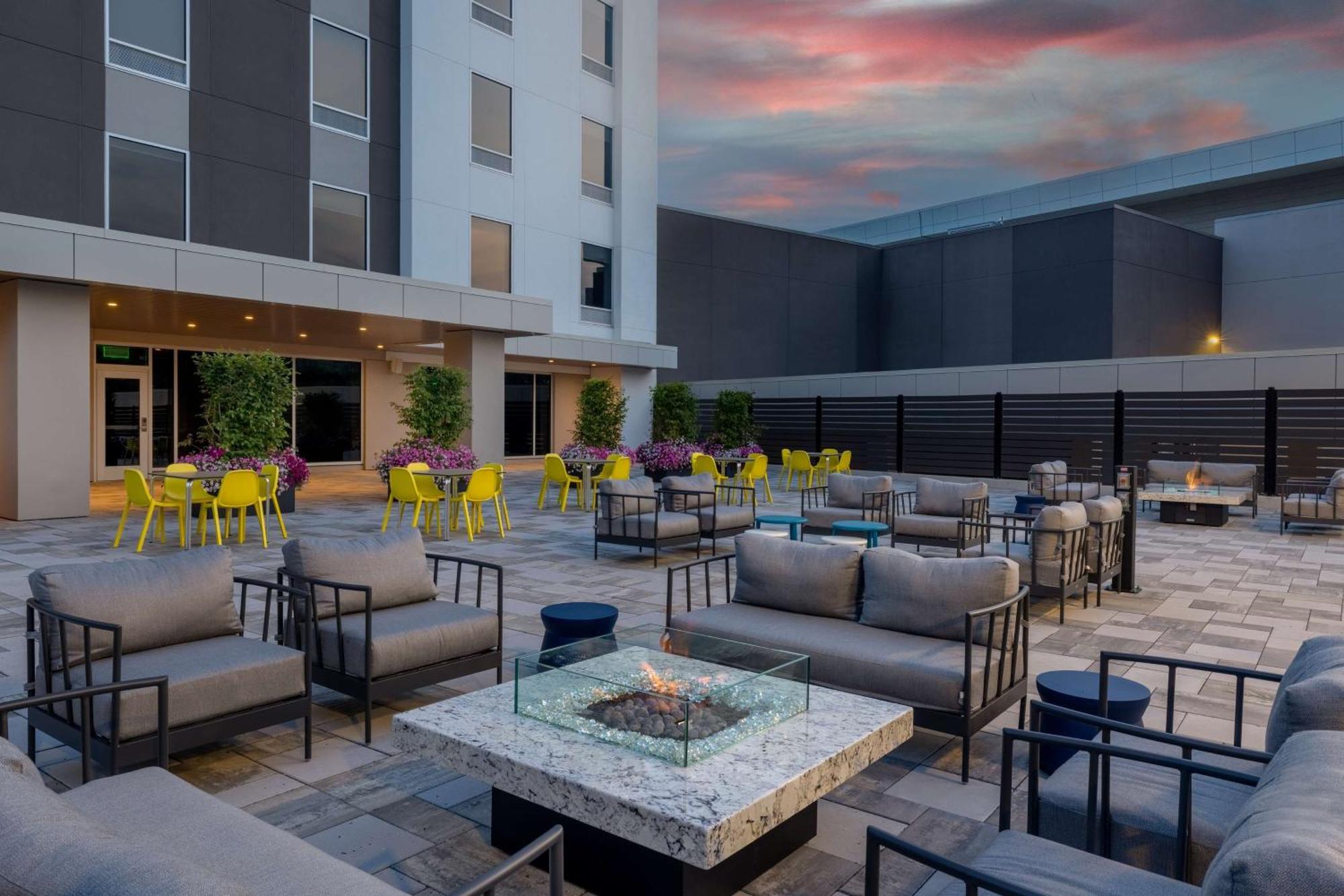 Home2 Suites By Hilton Bristol Extérieur photo